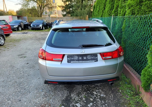 Honda Accord cena 34400 przebieg: 151200, rok produkcji 2009 z Tarnów małe 232